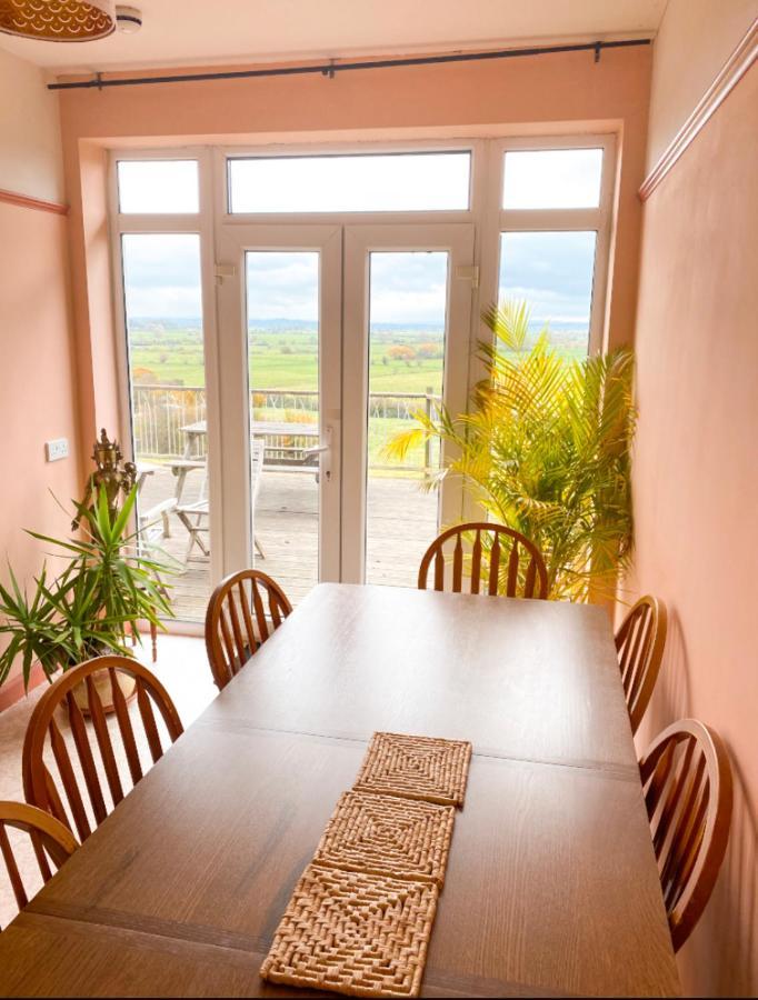 Healing Waters Sanctuary For Exclusive Private Hire And Self Catering Board, Vegetarian, Alcohol & Wifi Free Retreat In 글라스턴버리 외부 사진