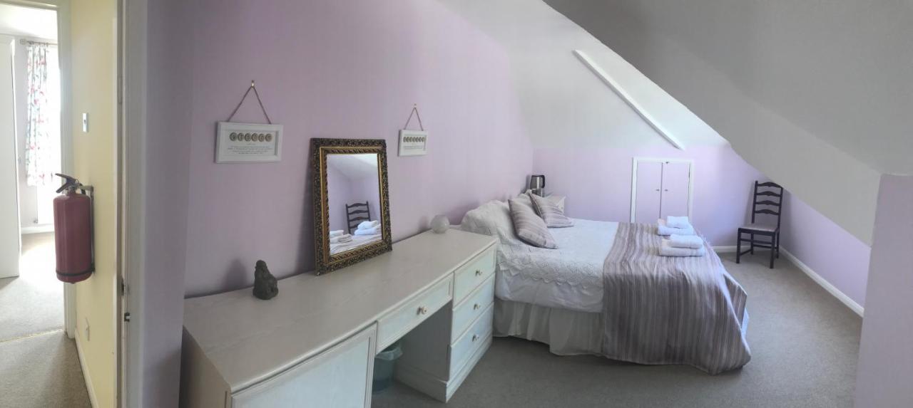 Healing Waters Sanctuary For Exclusive Private Hire And Self Catering Board, Vegetarian, Alcohol & Wifi Free Retreat In 글라스턴버리 외부 사진